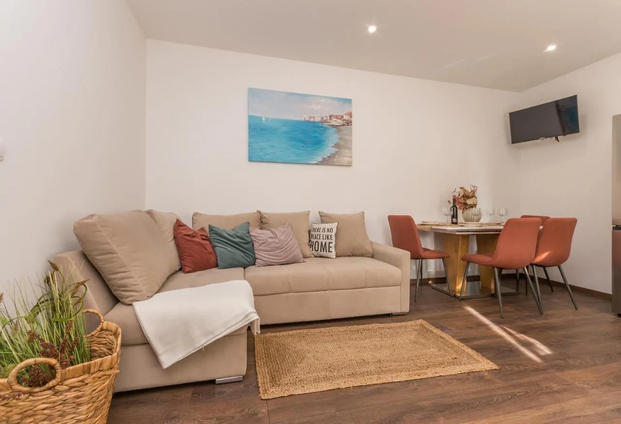 Apartments Amaris Biograd Na Moru Croatia