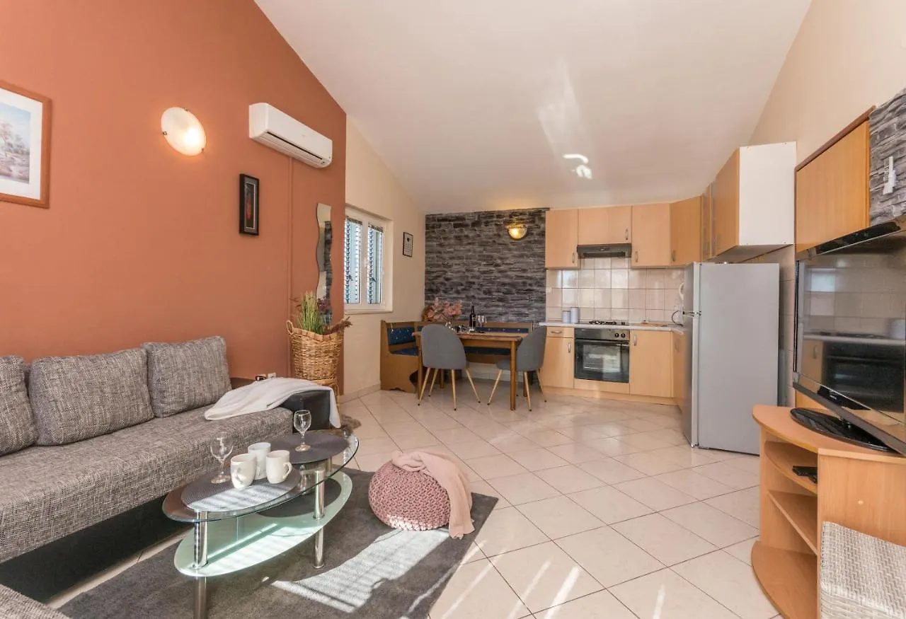 Apartments Amaris Biograd Na Moru
