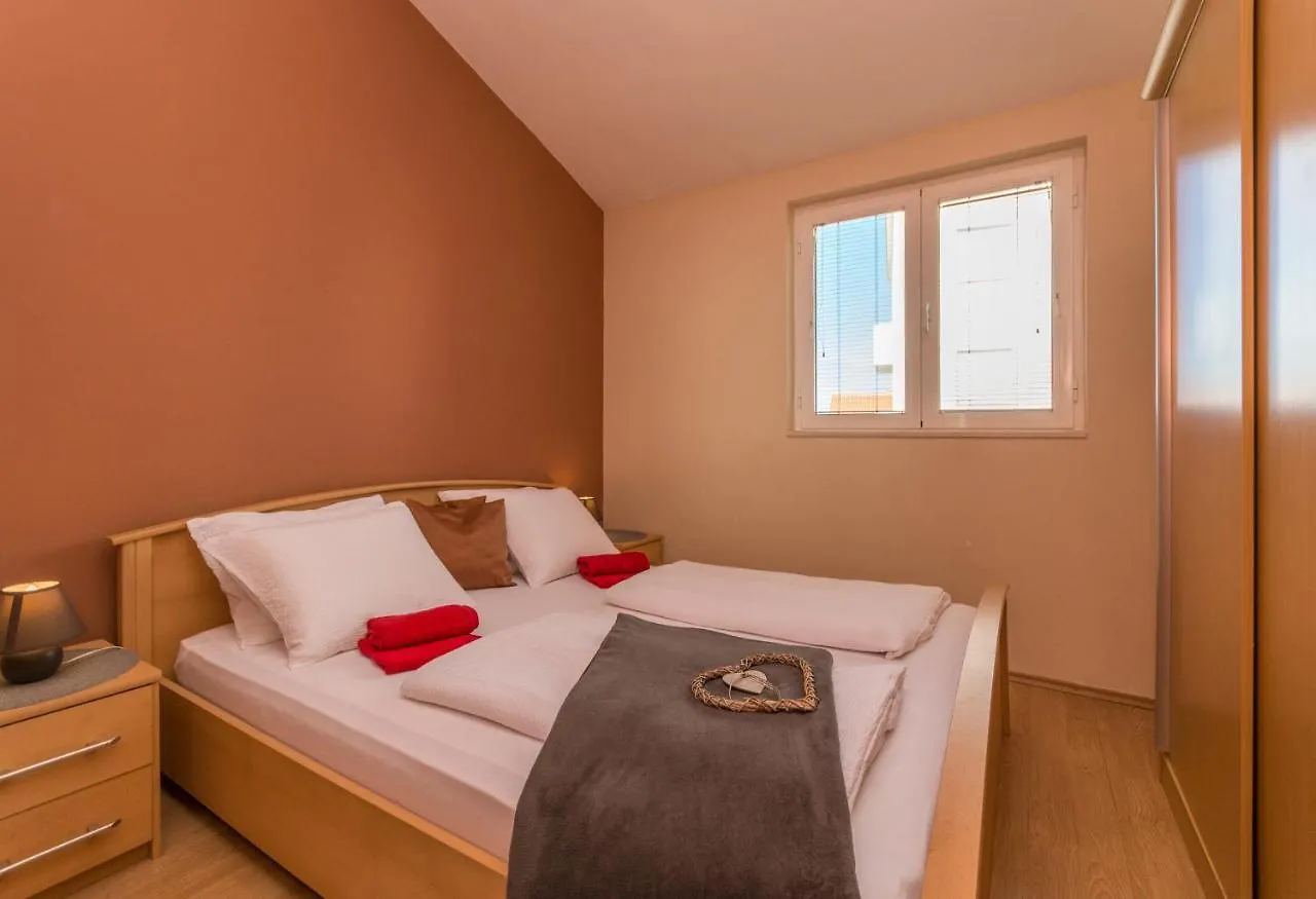 Apartments Amaris Biograd Na Moru Croatia